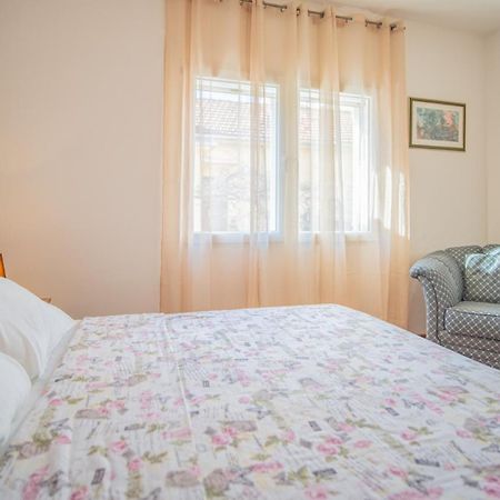 Apartmani Ana Tivat Extérieur photo