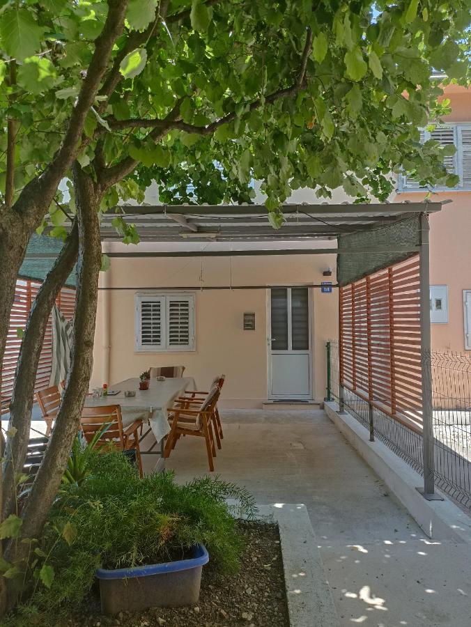Apartmani Ana Tivat Extérieur photo